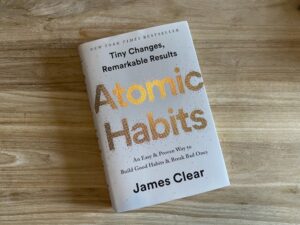 Lee más sobre el artículo » Descargar: Hábitos atómicos – James Clear PDF GRATIS